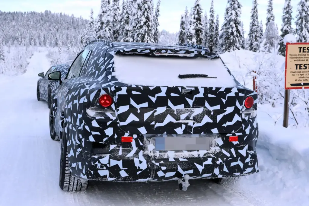 Mercedes AMG SUV EQ 2028 11 Motor16