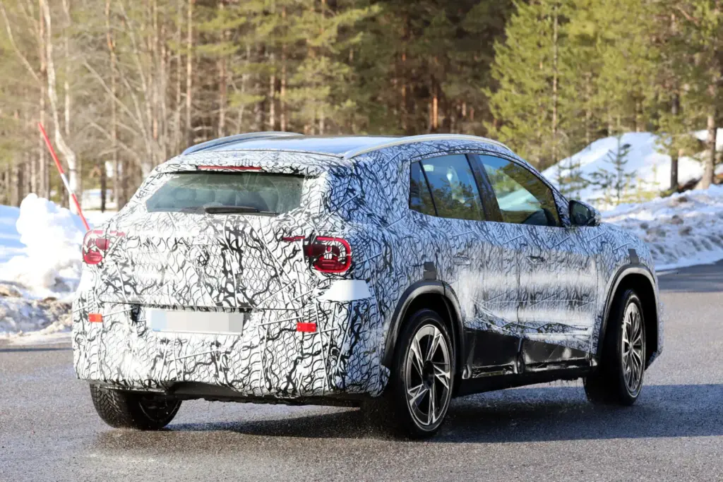 Mercedes Benz GLA EQ 2027 12 Motor16