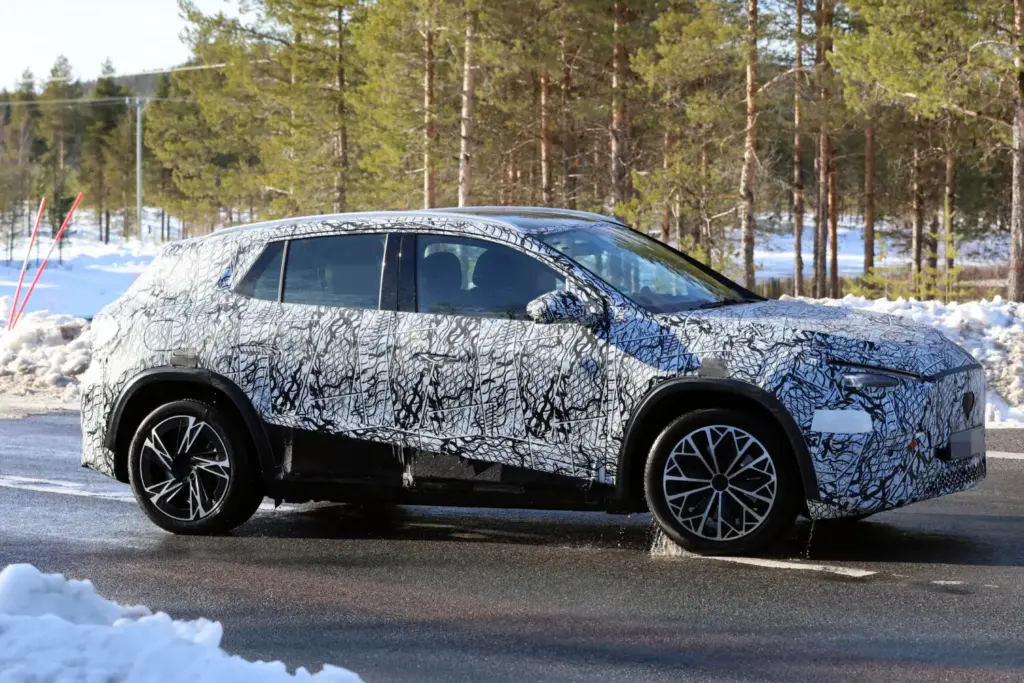 Mercedes Benz GLA EQ 2027 7 Motor16