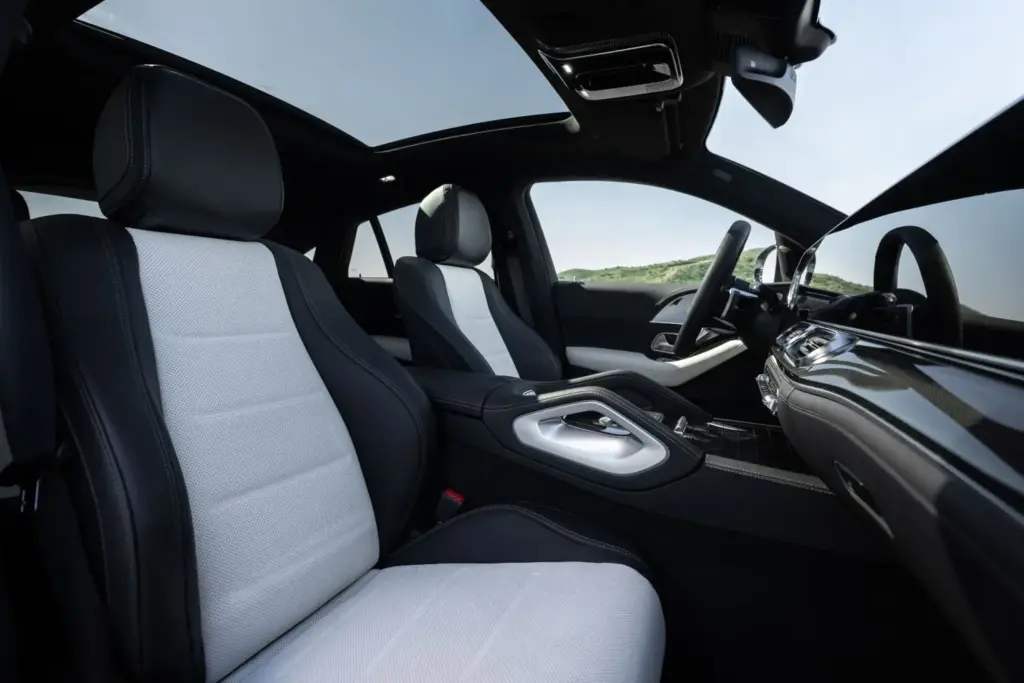 Mercedes Benz GLE Coupe 2026 17 Motor16