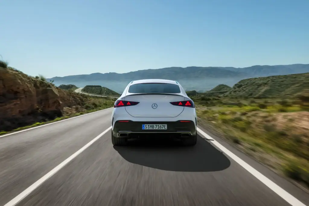 Mercedes Benz GLE Coupe 2026 4 Motor16