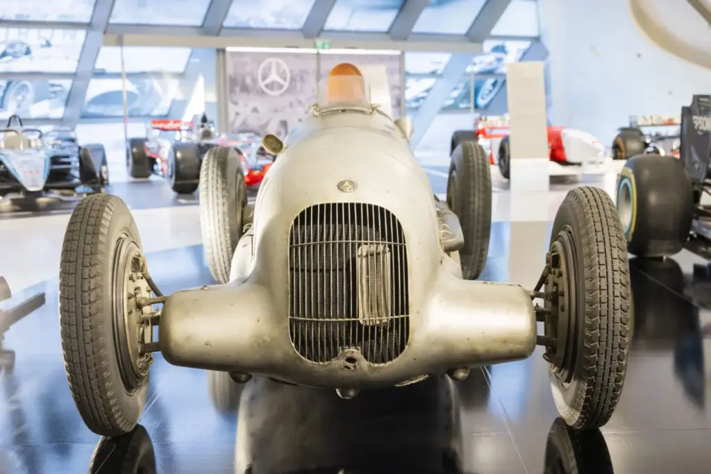 'Mercedes-Benz Motorsport. El espíritu de las Flechas de Plata'. Una exposición que no te puedes perder 22 Motor16 Mercedes Benz Motorsport. El espiritu de las Flechas de Plata 25 Motor16