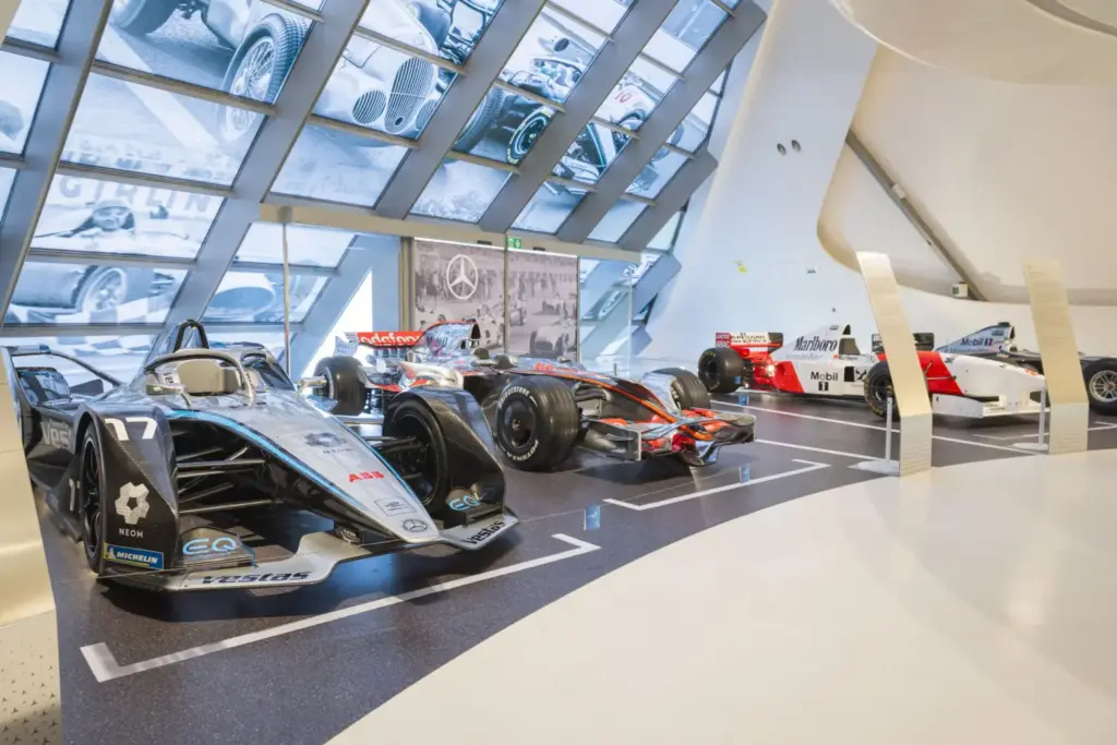 'Mercedes-Benz Motorsport. El espíritu de las Flechas de Plata'. Una exposición que no te puedes perder 3 Motor16 Mercedes Benz Motorsport. El espiritu de las Flechas de Plata 30 Motor16