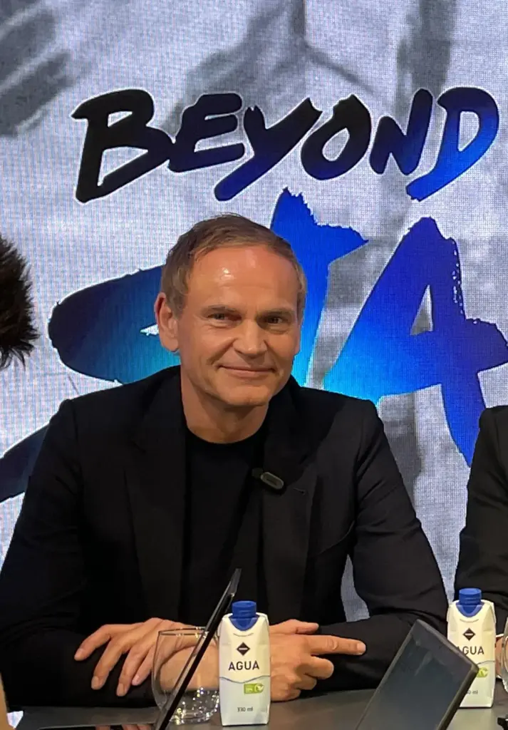 OLIVER BLUME CEO DE VOLKSWAGEN Y MARKUS HAUPT PRESIDENTE DE SEAT MESA REDONDA CUPRA RAVAL 4 Motor16