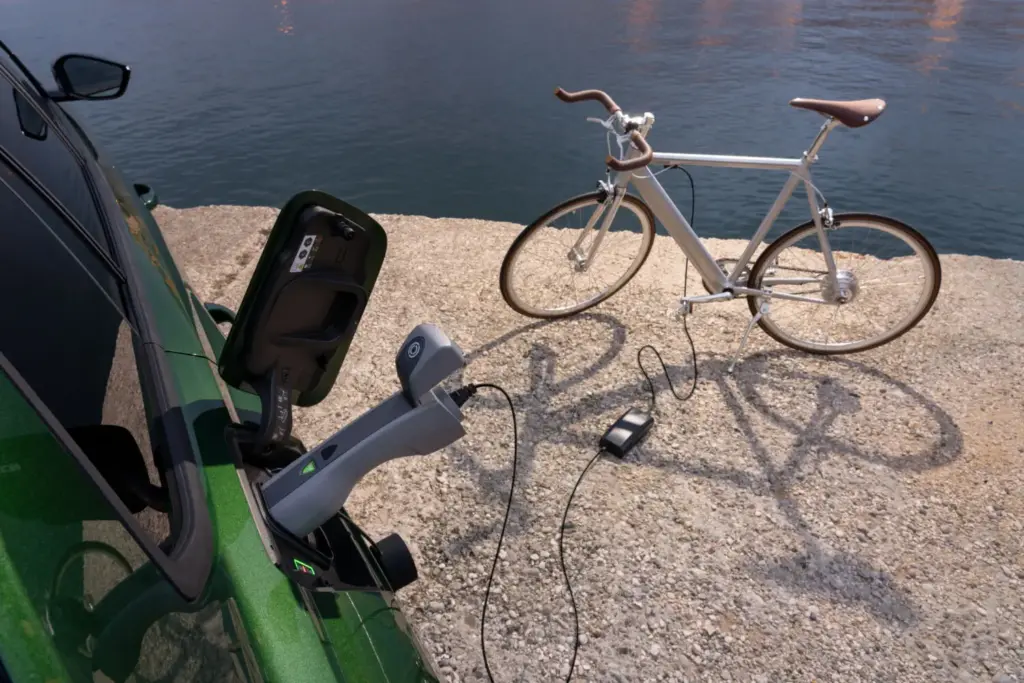 Opel Astra incorpora V2L 1 Motor16