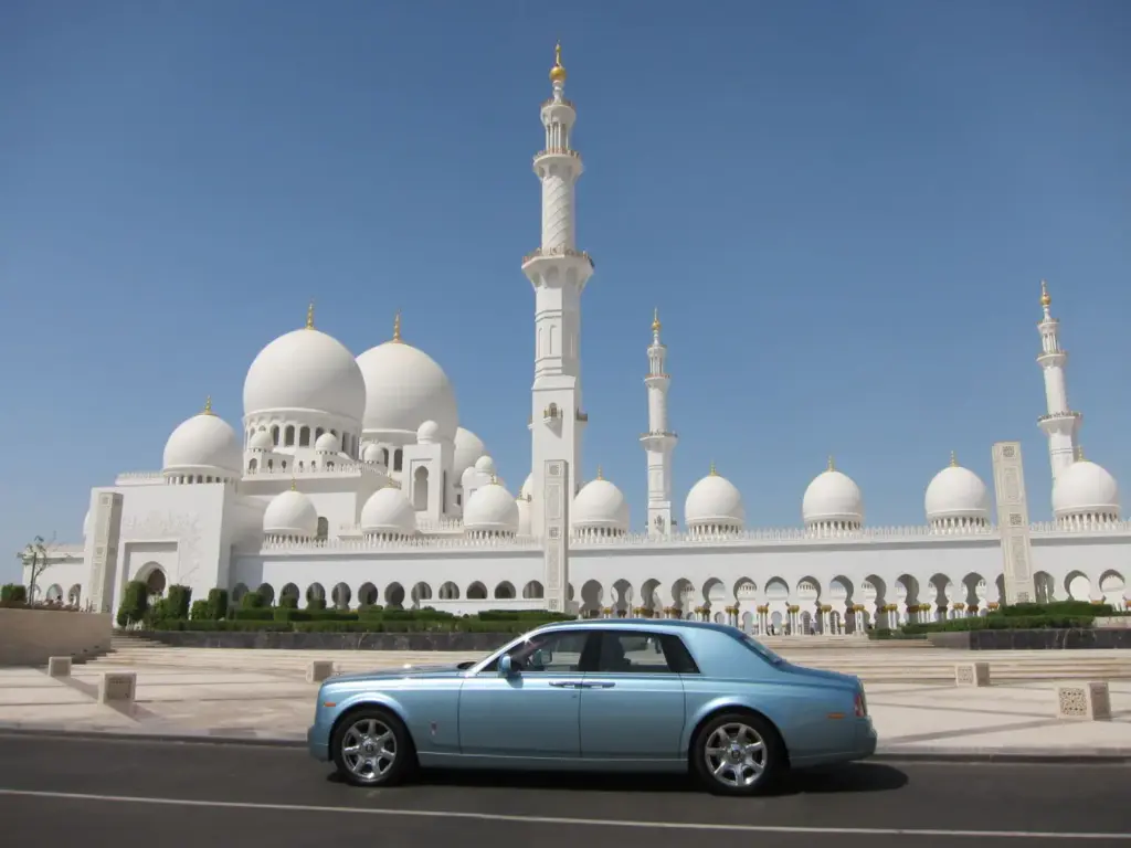 P90135361 102EX World Tour 13 Motor16