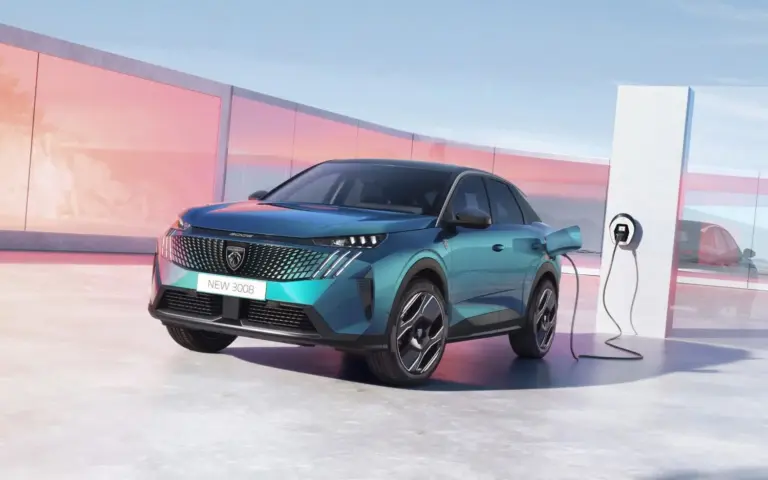 La normativa por la que Peugeot cambia el nombre a sus híbridos enchufables