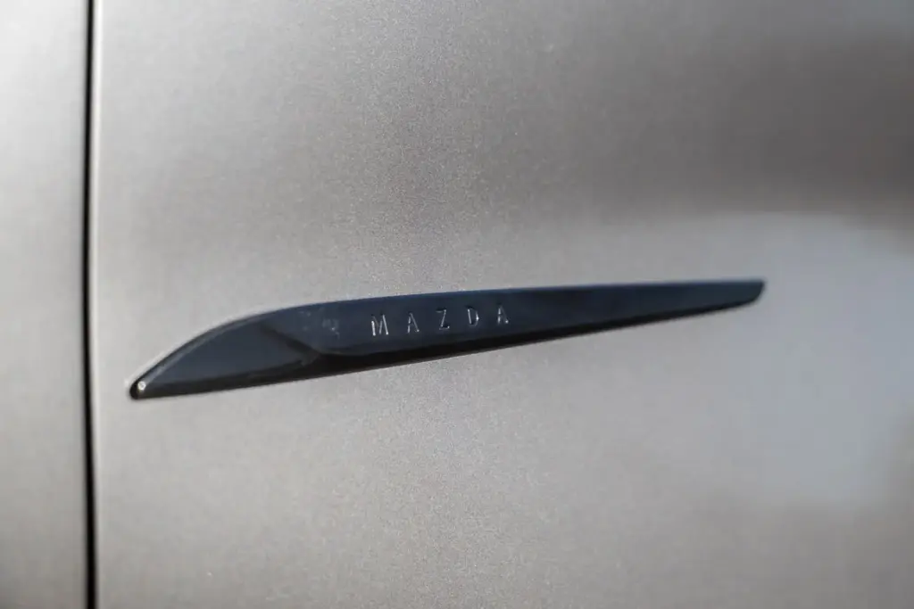 PRUEBA MAZDA 6E 10 Motor16