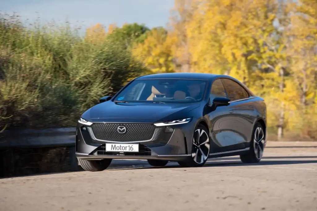 PRUEBA MAZDA 6E 15 Motor16