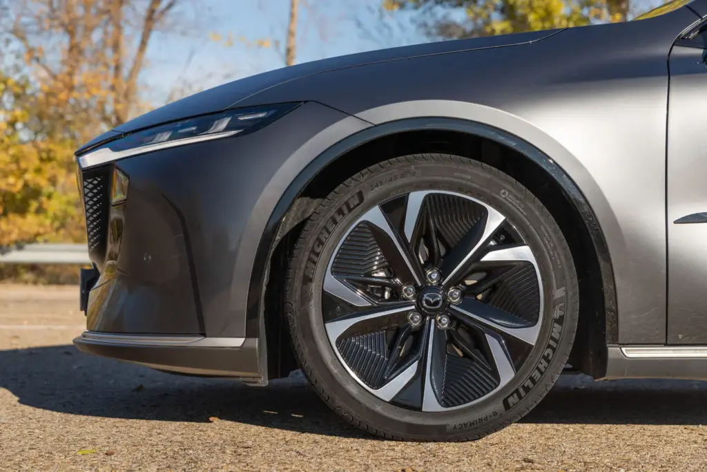 PRUEBA MAZDA 6E 9 Motor16