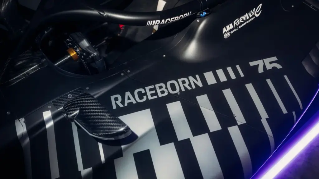 Porsche 975 RSE 9 Motor16