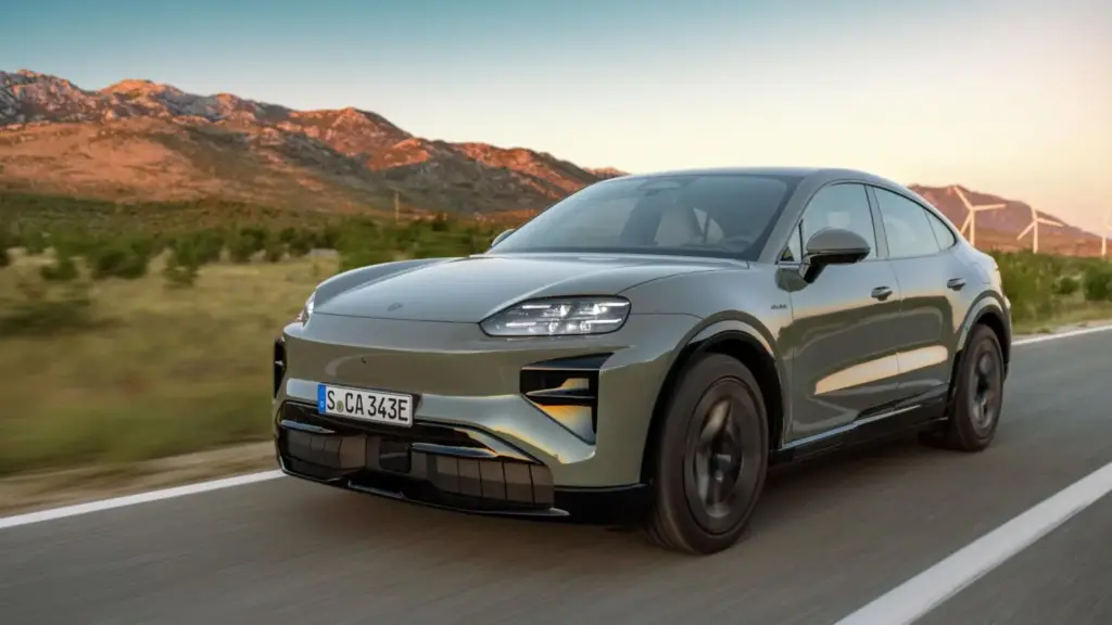 Porsche Cayenne Coupe Electric 13 Motor16
