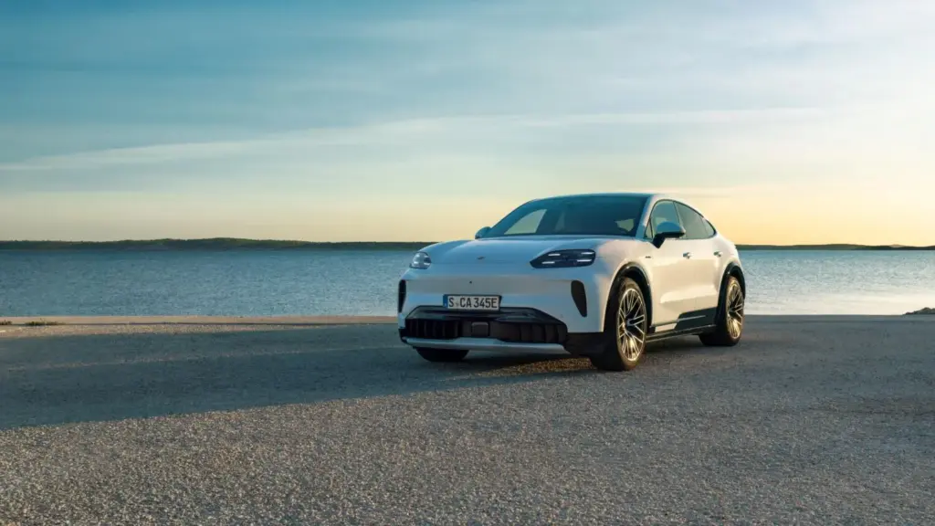 Porsche Cayenne Coupe Electric 29 Motor16