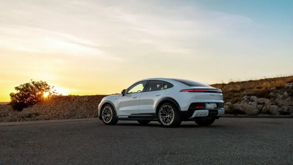 Porsche Cayenne Coupe Electric 3 Motor16