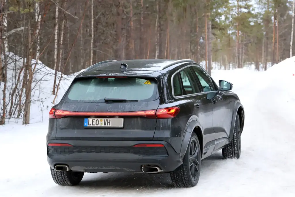 Porsche Macan 2028 espia 15 Motor16