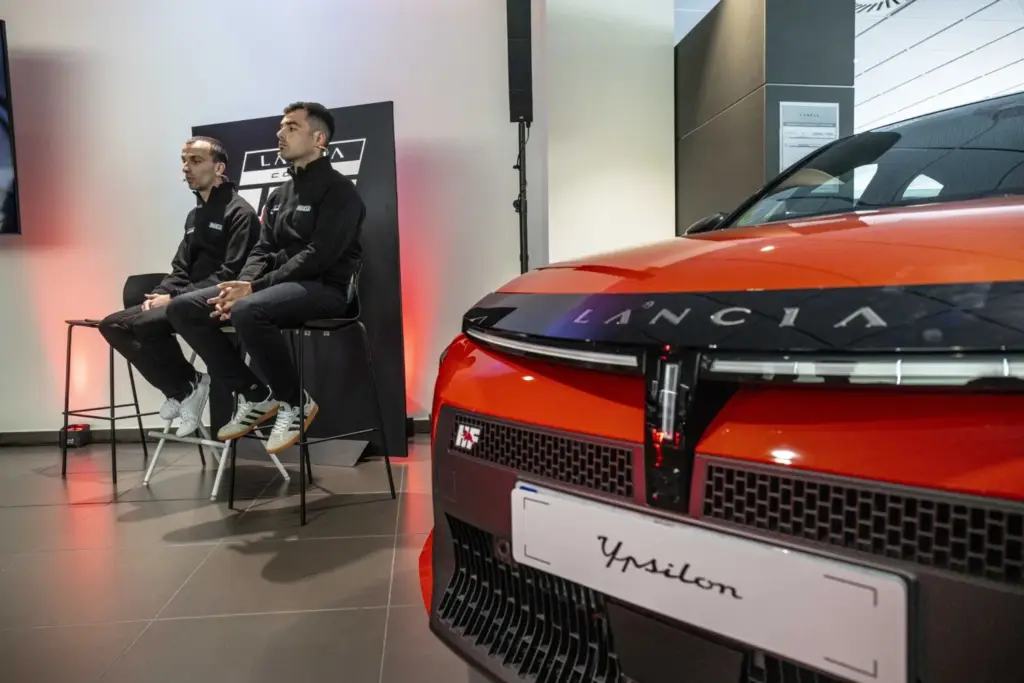 Presentacion Lancia Corse Espana 30 Motor16