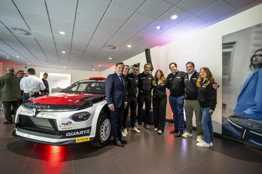 Presentacion Lancia Corse Espana 32 Motor16