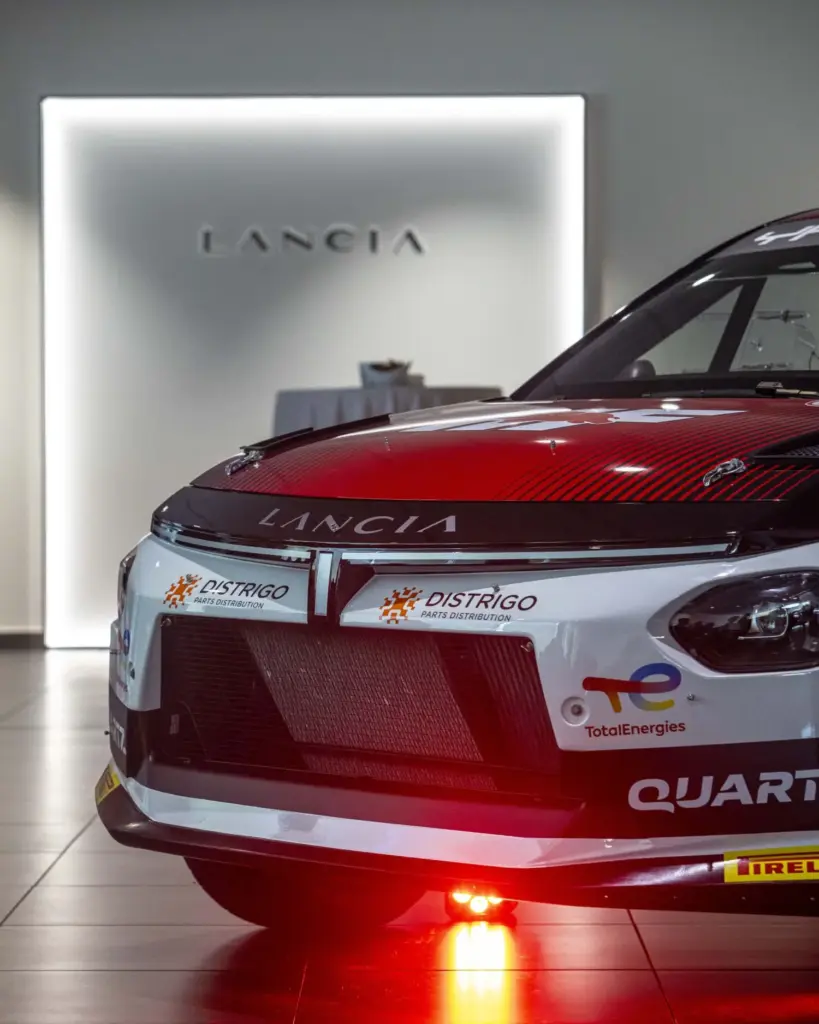 Presentacion Lancia Corse Espana 6 Motor16