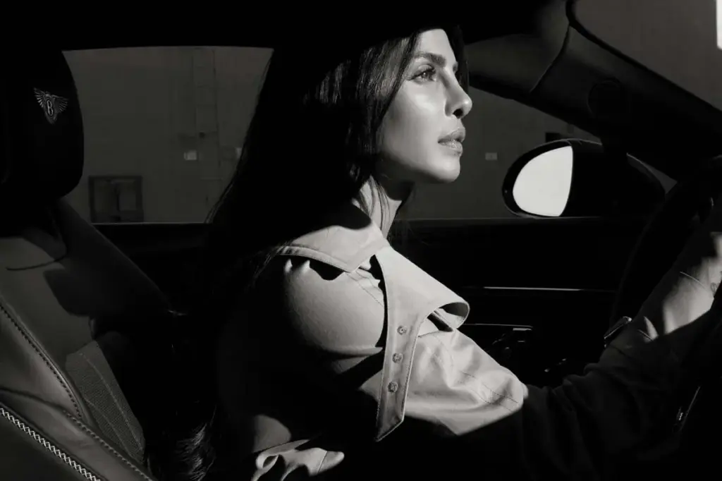 Priyanka Chopra Jonas Bentley2 Motor16