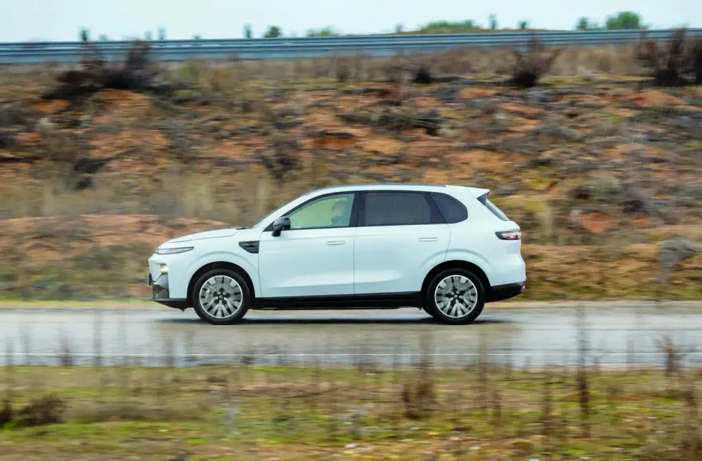 Prueba Leapmotor B10 31 Motor16