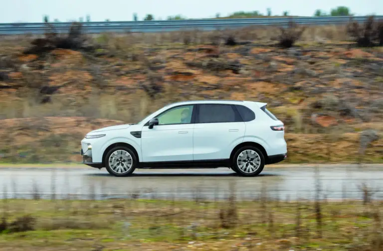 El Leapmotor B10 ya se fabrica en España: SUV eléctrico desde 22.500 euros, del tamaño del Tucson