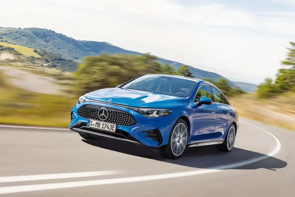 RIVALES MAZDA 6E MERCEDES CLA Motor16