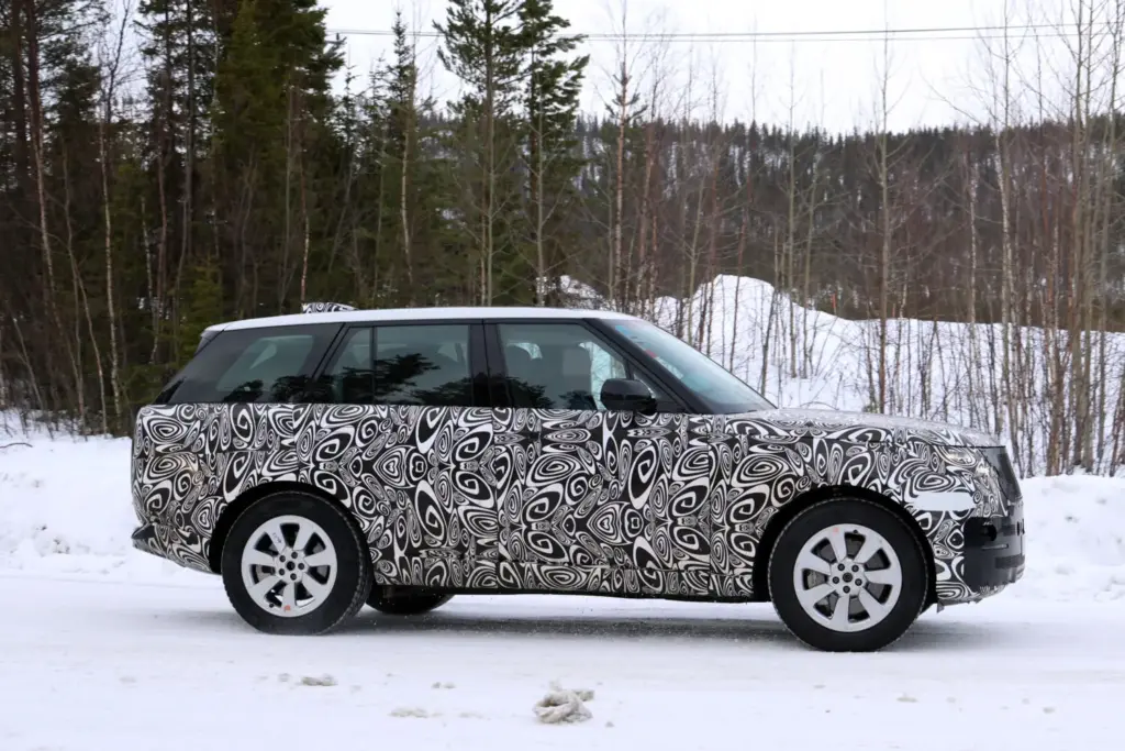 Range Rover 2027 9 Motor16