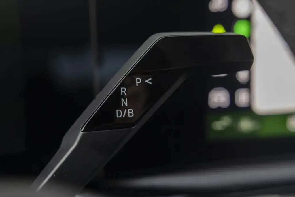 Renault Clio techno full hybrid E Tech 160 CV 13 Motor16