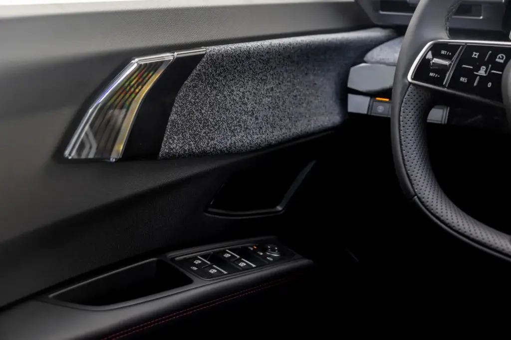 Renault Clio techno full hybrid E Tech 160 CV 14 Motor16