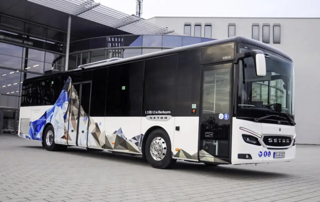 SETRA S515 Motor16