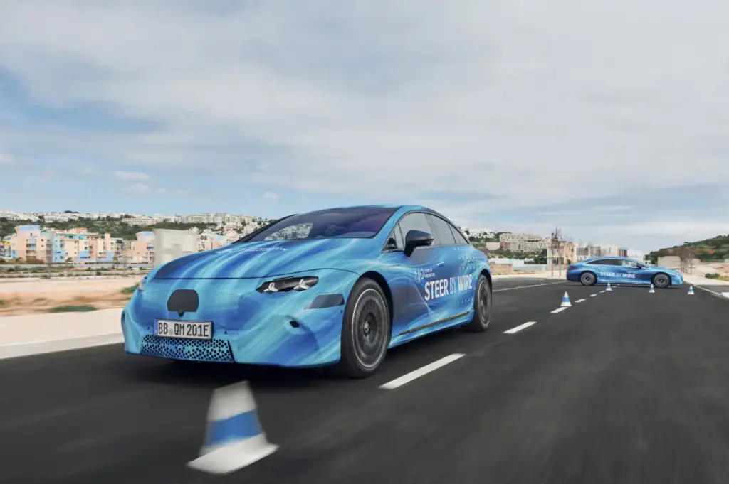 STEER BY WIRE MERCEDES EQS 1 Motor16