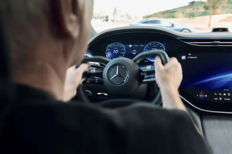 El nuevo Mercedes-Benz EQS y su volante steer-by-wire para cambiar la forma de conducir
