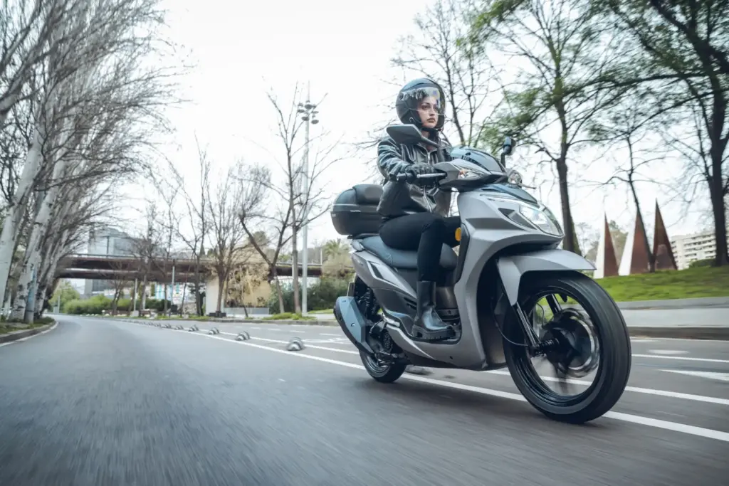 SYM Symphony SR 125 CBS 2026 12 Motor16