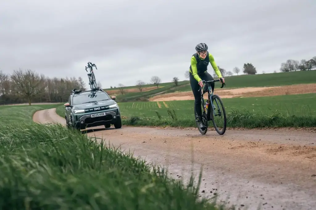 Sarah Ruggins record ciclista dacia12 Motor16