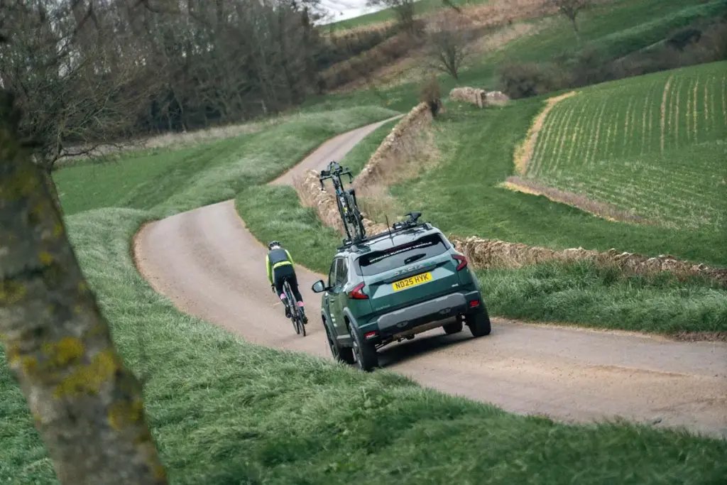 Sarah Ruggins record ciclista dacia17 Motor16
