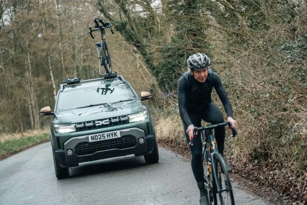Sarah Ruggins record ciclista dacia18 Motor16