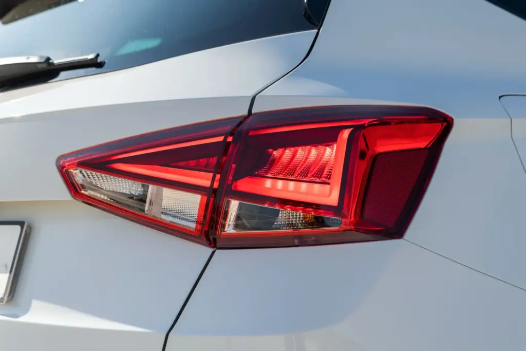 Seat Arona 1.0 TSI 115 CV M6 2026 11 Motor16