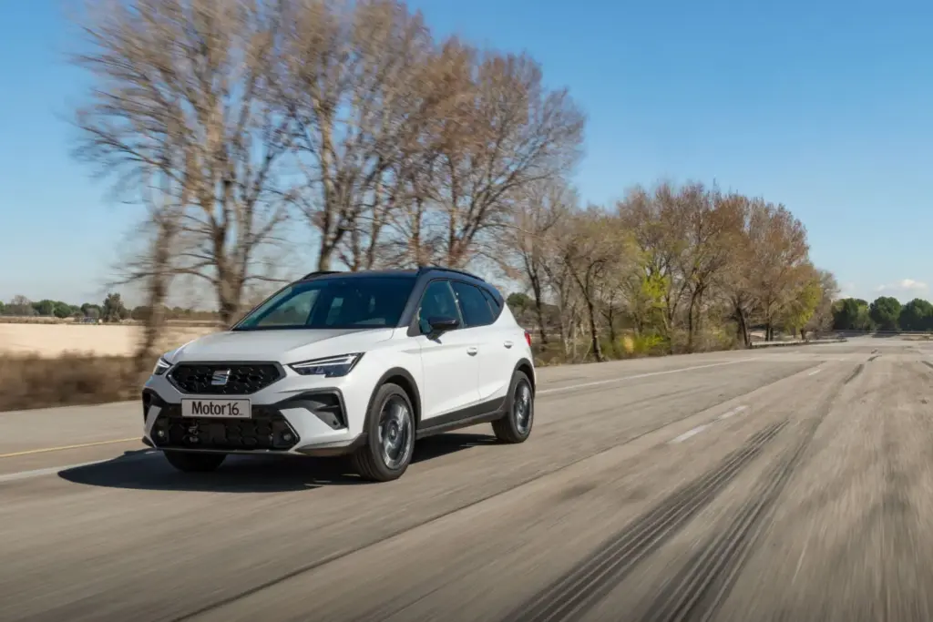 Seat Arona 1.0 TSI 115 CV M6 2026 17 Motor16