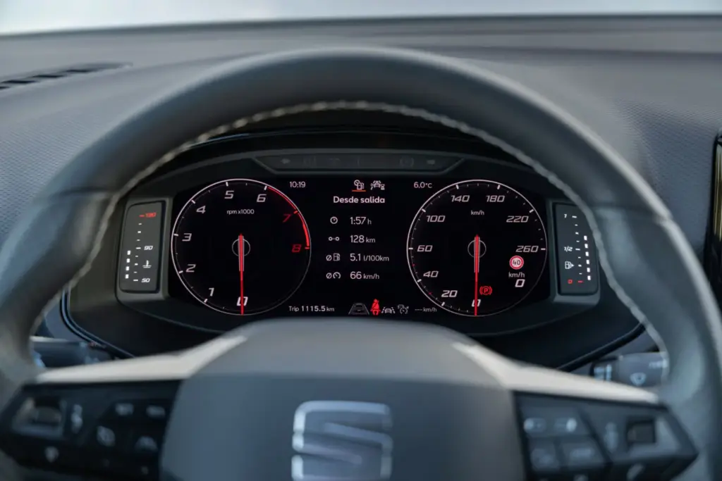 Seat Arona 1.0 TSI 115 CV M6 2026 25 Motor16