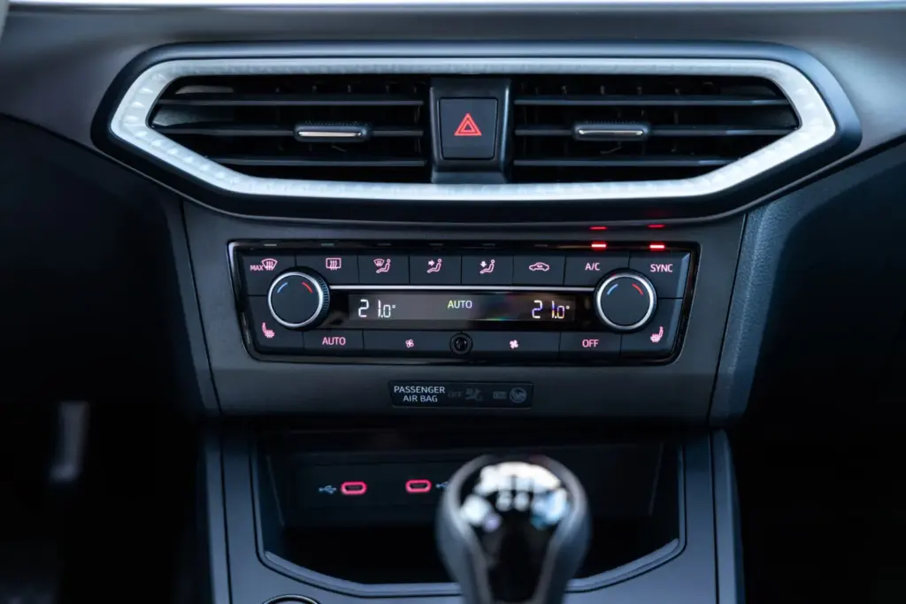 Seat Arona 1.0 TSI 115 CV M6 2026 27 Motor16