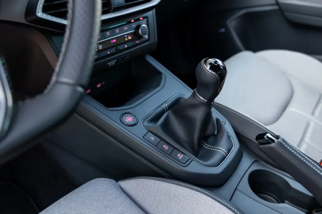 Seat Arona 1.0 TSI 115 CV M6 2026 28 Motor16