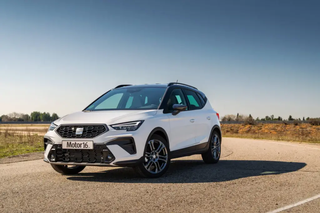 Seat Arona 1.0 TSI 115 CV M6 2026 3 Motor16