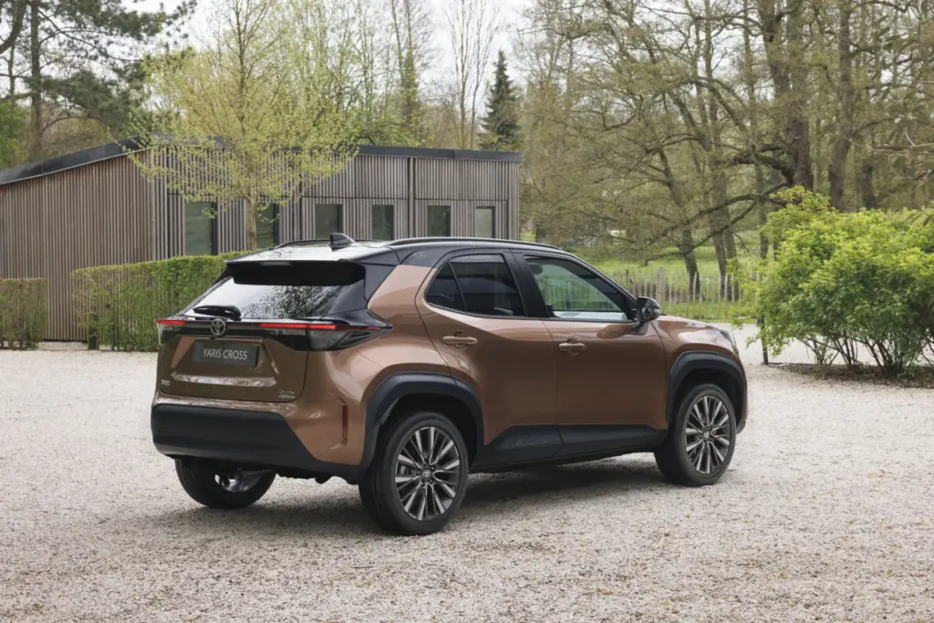 TOYOTA YARIS CROSS 2026 14 Motor16