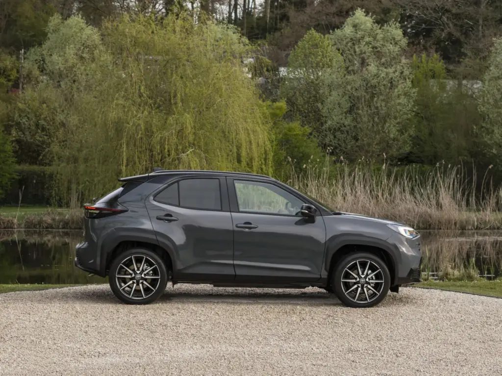 TOYOTA YARIS CROSS GR SPORT 2026 2 Motor16