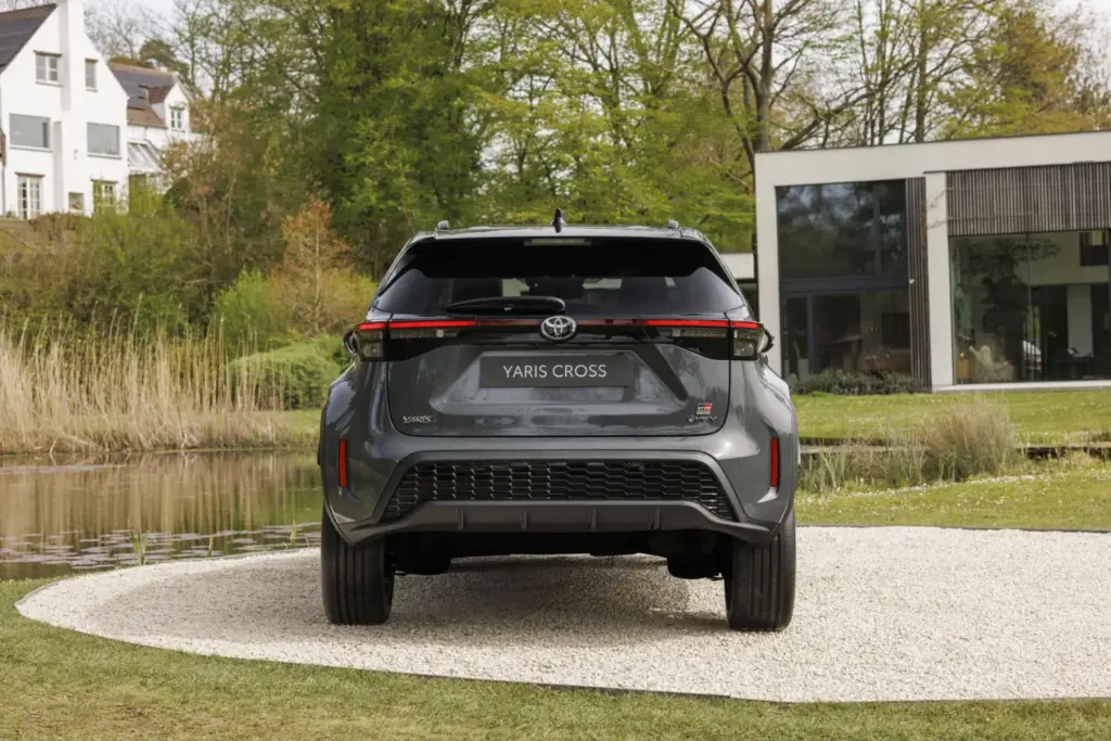 TOYOTA YARIS CROSS GR SPORT 2026 4 Motor16