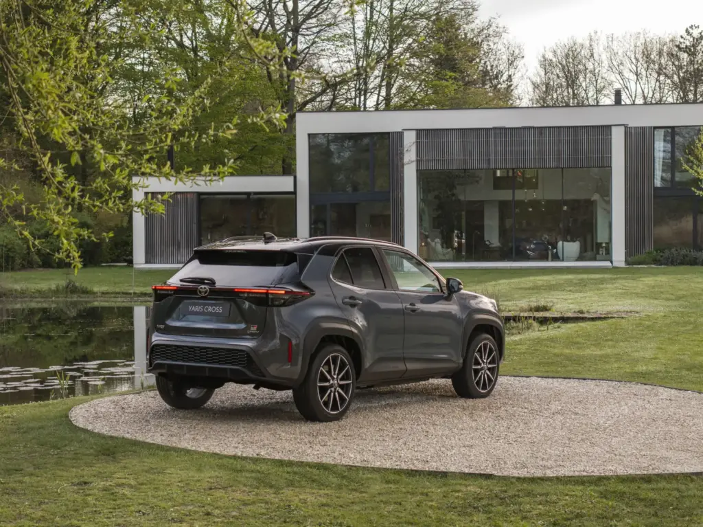TOYOTA YARIS CROSS GR SPORT 2026 5 Motor16