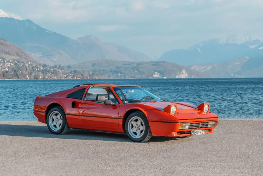 VE26 1988 Ferrari 328 GTS Motor16