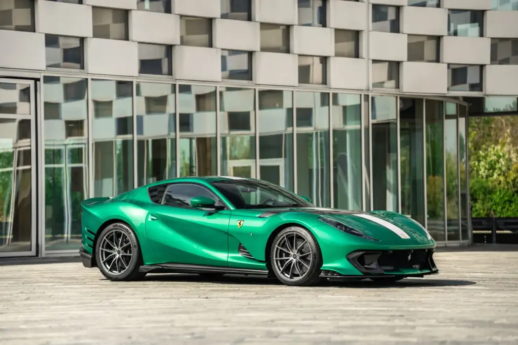 VE26 2023 Ferrari 812 Competizione Motor16