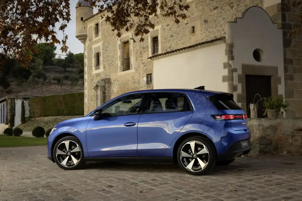 VOLKSWAGEN ID.POLO 27 Motor16