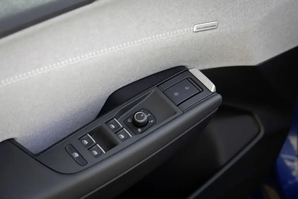 VOLKSWAGEN ID.POLO 33 Motor16